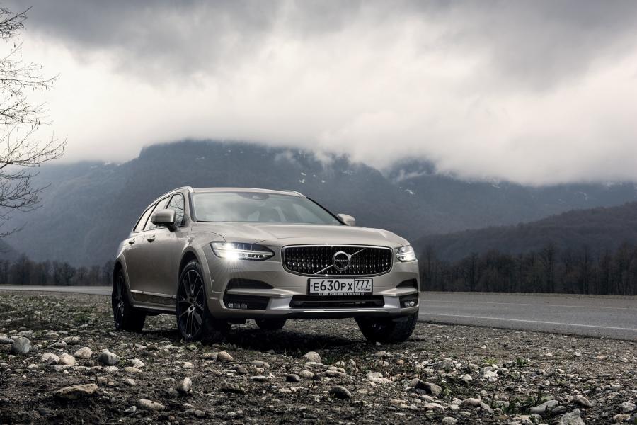  Volvo V90 T6 Cross Country 2016 года  (фото 101 из 104)